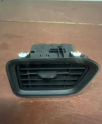 Renault Master III Dashboard air vent grill cover trim 687517173R