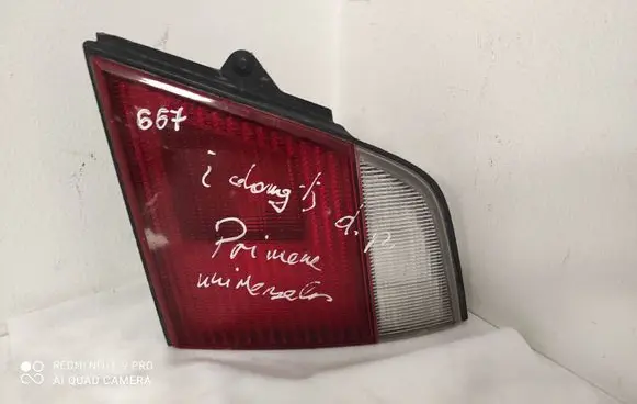 Nissan Primera Tailgate rear/tail lights 23320204
