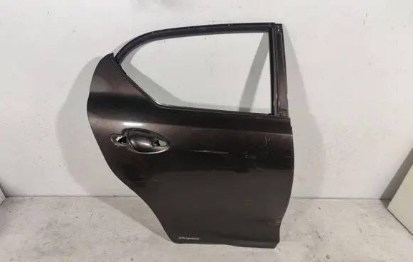 Lexus CT 200H Rear door 