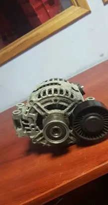 BMW 1 E81 E87 Generator/alternator 7550469