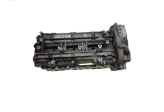 Mercedes-Benz E W212 Engine head A6420105720 A6420101230