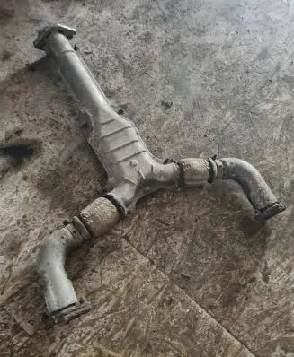 Infiniti I30 Exhaust gas pipe 