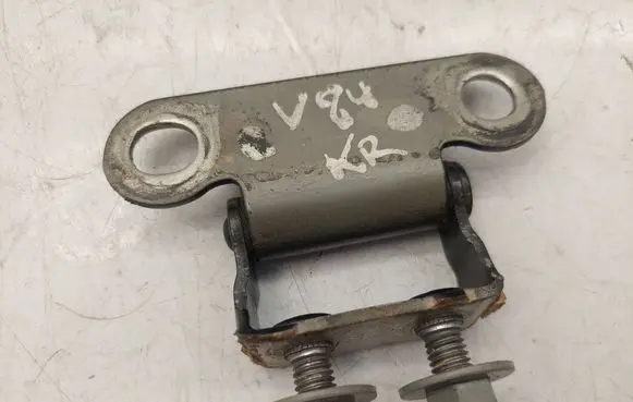 Toyota Corolla Verso AR10 Tailgate/trunk/boot hinge 6881002020