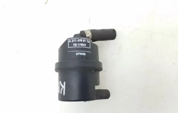 Mercedes-Benz CLS C219 Valve A2114700116
