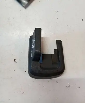 Volvo XC90 Sliding door rail trim 8635019