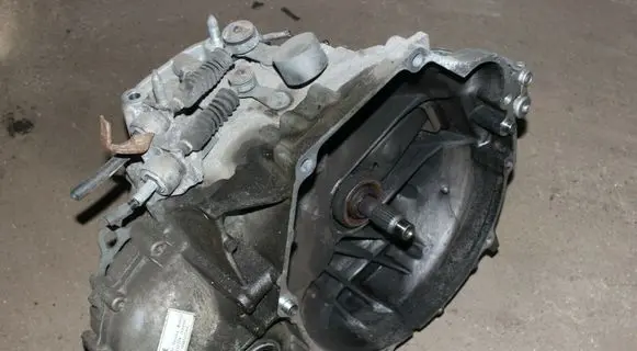 Manual 6 speed gearbox