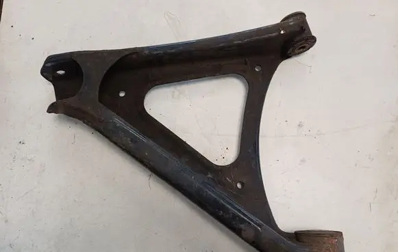 Volkswagen Touareg I Rear upper control arm/wishbone 