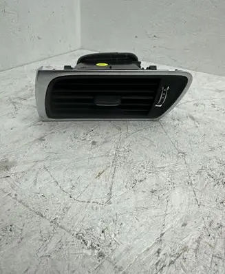 Audi A7 S7 4G Dashboard air vent grill cover trim 9025700 4G8820902