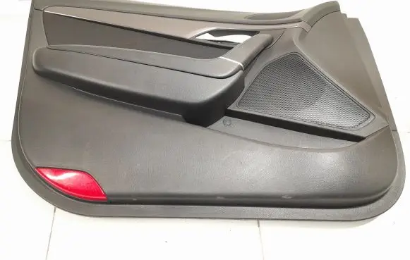 Hyundai i40 Front door card panel trim 823303Z000