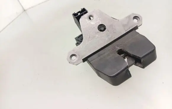 Ford Mondeo MK IV Tailgate/trunk/boot lock/catch/latch 8M51R442A66EA