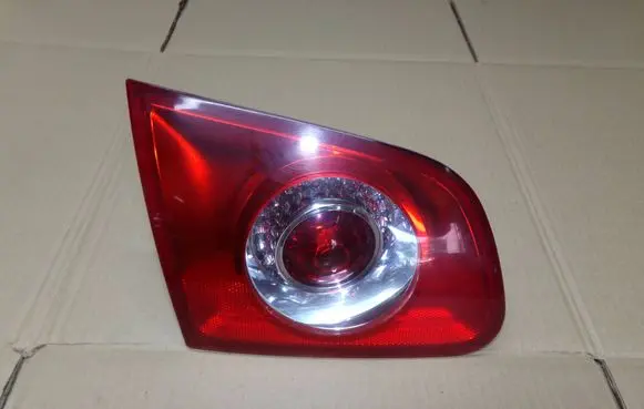 Volkswagen PASSAT B6 Rear/tail lights