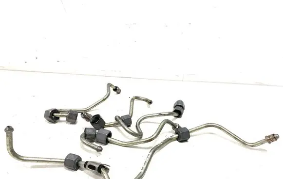 Renault Scenic III - Grand scenic III Fuel injector supply line/pipe 