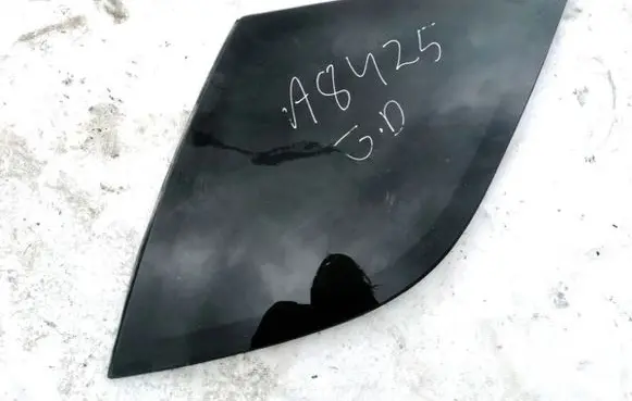 Mercedes-Benz ML W163 Rear side window