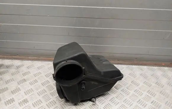 Chrysler Pacifica Intake resonator 33357C