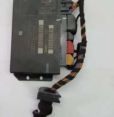 Audi A4 S4 B6 8E 8H Comfort/convenience module 8H0959433F