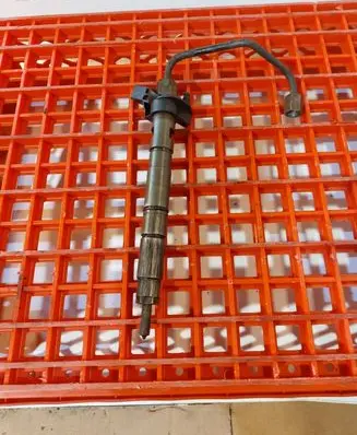 Audi A8 S8 D3 4E Fuel injector 059130277AB