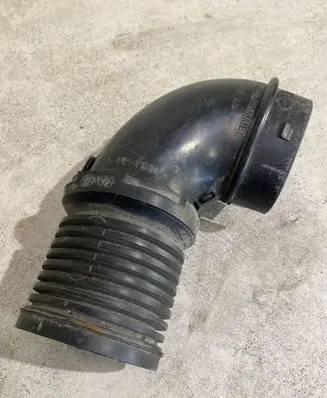 Volvo V50 Air intake hose/pipe 30677340 25769