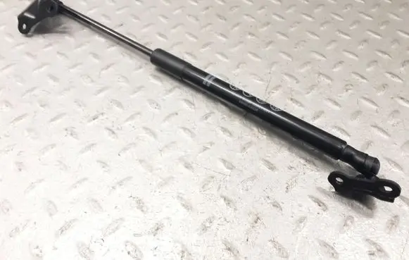 Toyota Yaris XP210 Tailgate/trunk strut/damper 68960K0020
