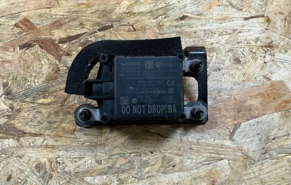 Nissan Leaf II (ZE1) Distronic sensor radar 284385SA2C