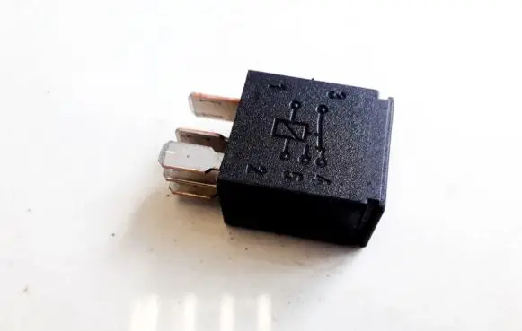 Volvo S60 Other relay 4RD00781400 4RD007814-00