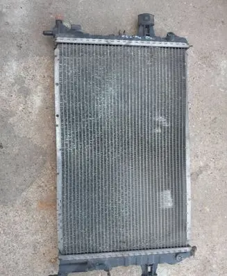 Opel Zafira A Coolant radiator
