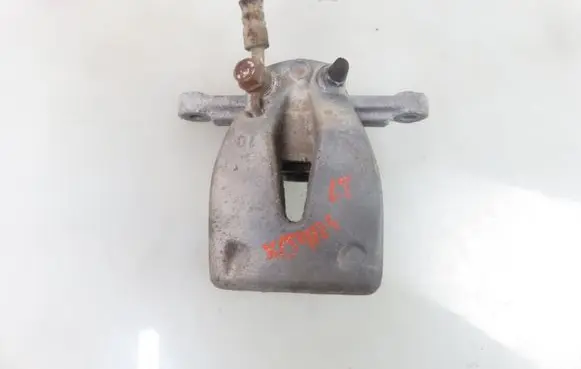 Toyota Avensis T250 Rear brake caliper 