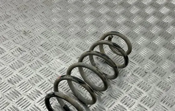 Toyota Verso Rear coil spring 