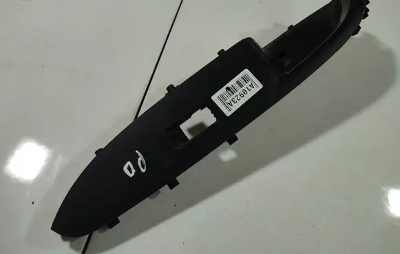 Hyundai i30 Front door window switch trim 935772L000 93577-2L000