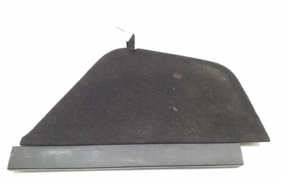 Toyota Avensis T270 Other trunk/boot trim element 5840905020