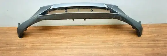Front bumper lip