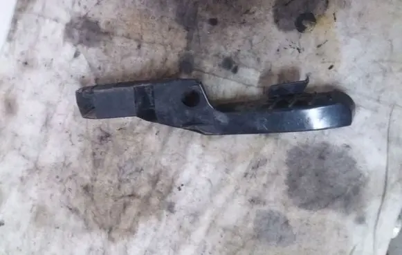 Toyota Avensis Verso Front bumper mounting bracket