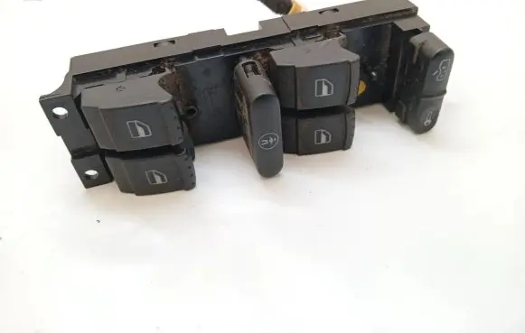 Volkswagen Golf IV Electric window control switch 1J4959857B
