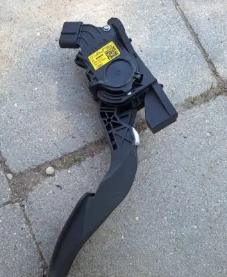 Audi A1 Accelerator throttle pedal 0280755225 F15172218 22182503