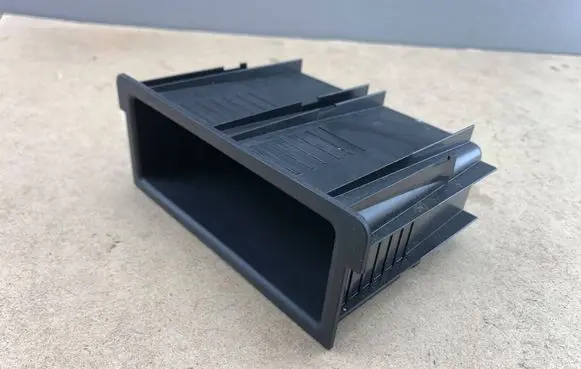 BMW 7 E38 Glove box 8161569 51168161569