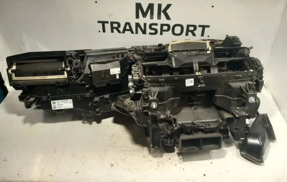 BMW 5 G30 G31 G38 Interior heater climate box assembly housing 
