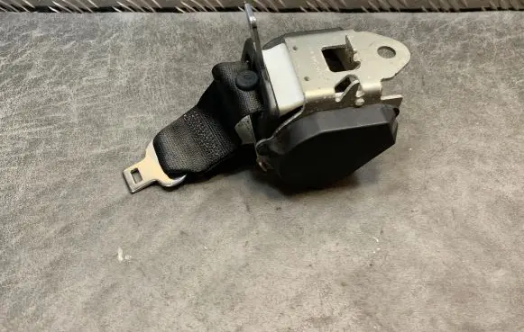BMW X5 E70 Third row seat belt 606346001