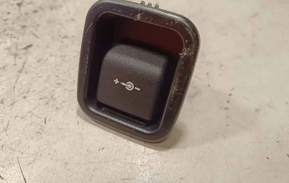 BMW X3 F25 12 V Socket (rear) 100171