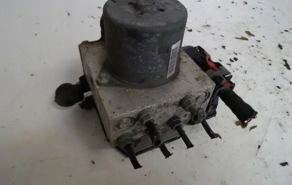 Volkswagen Tiguan ABS Pump 5N0614109Q
