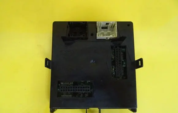 Renault Vel Satis BSM Control unit 8200220684