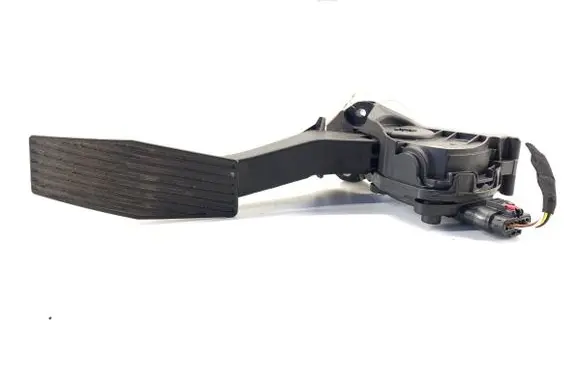 Opel Astra K Accelerator throttle pedal 13373776