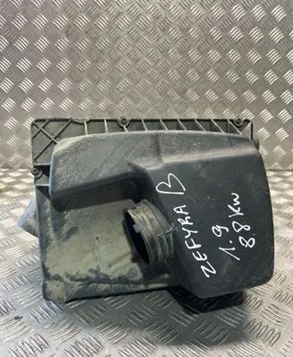 Opel Zafira B Air filter box