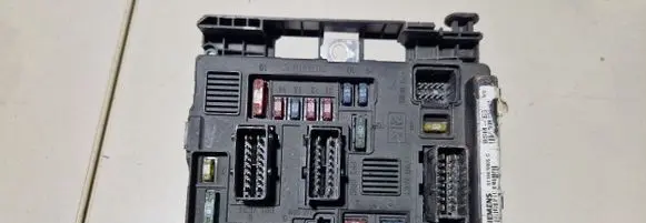 Peugeot Partner Comfort/convenience module 964349868000