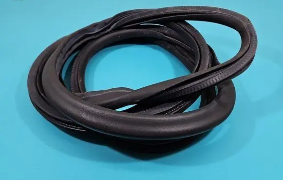 Front door rubber seal