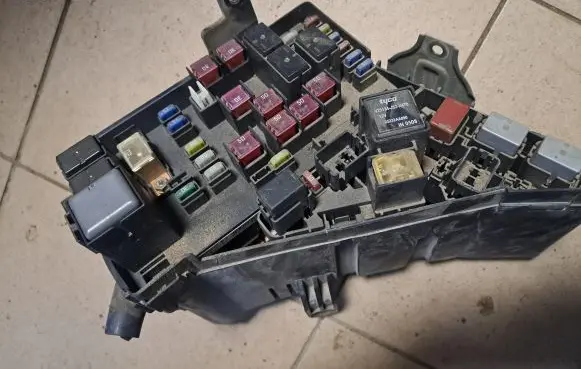 Subaru Legacy Fuse box set