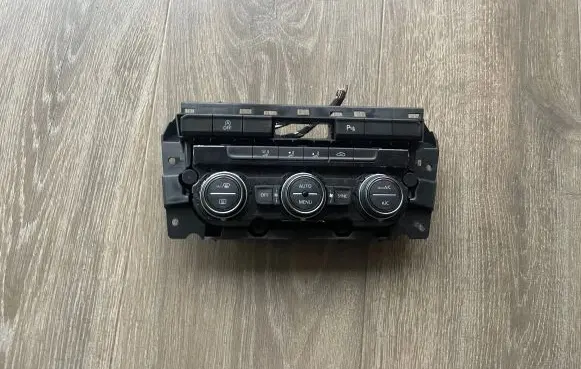 Volkswagen T-Roc Interior fan control switch 5G0907044CT