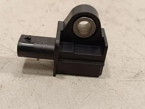 Mercedes-Benz C W205 Airbag deployment crash/impact sensor 2229051400 150328