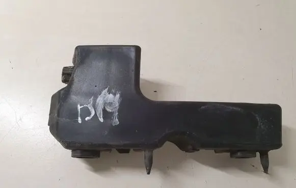 Audi A4 S4 B7 8E 8H Front bumper mounting bracket 8E0807284E