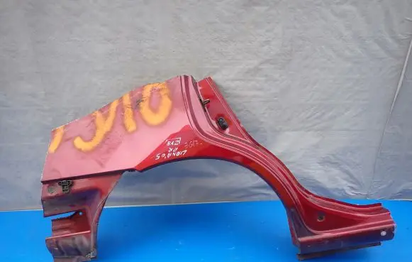 Suzuki Liana Front bodywork piece 