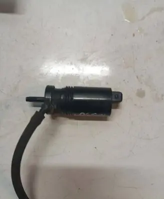 Volvo XC60 Windscreen/windshield washer pump 1020369