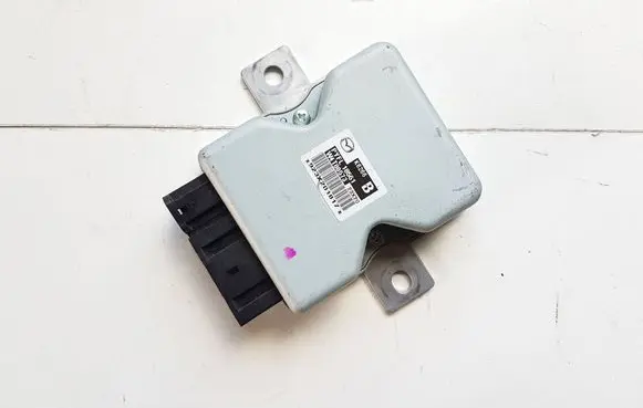 Mazda CX-5 II Fuel injection pump control unit/module PYFL18561 W4T80573